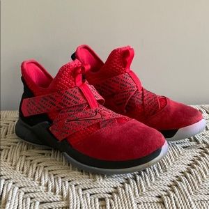 Lebron youth basketball shoes